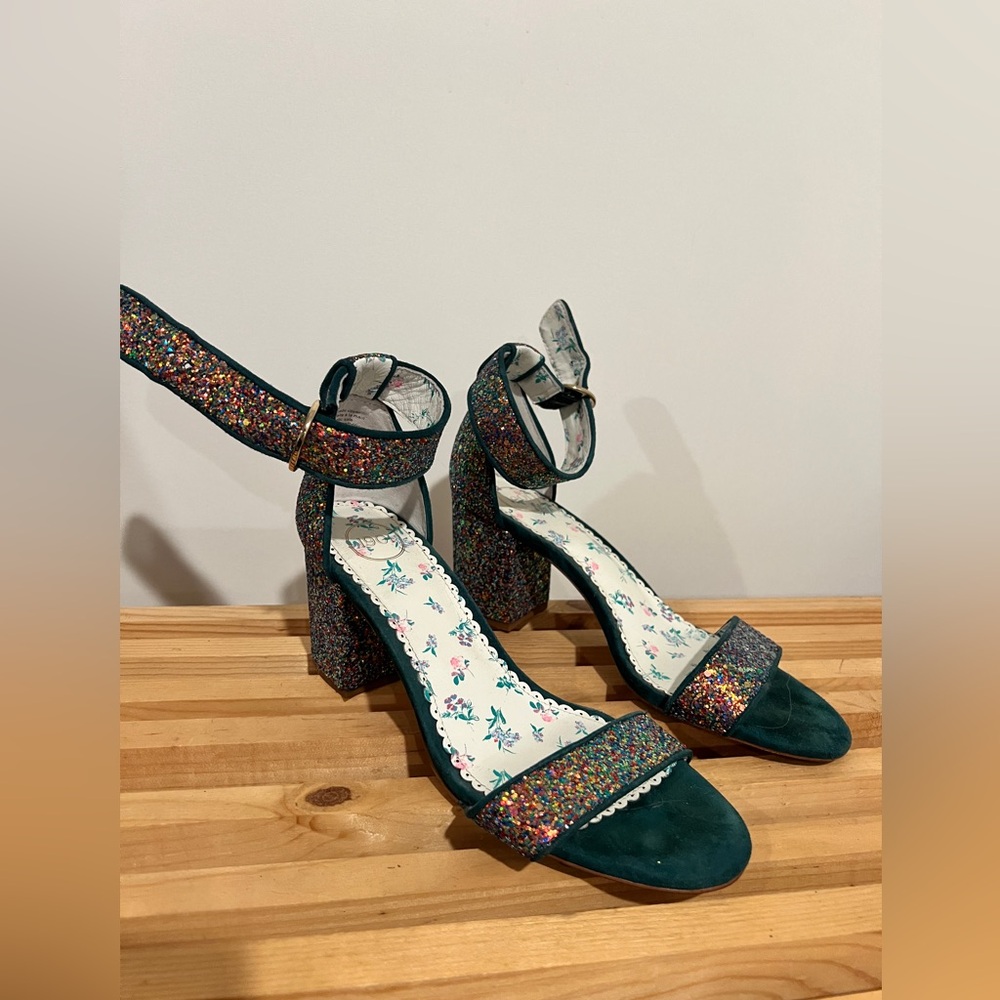 1901 glitter heels